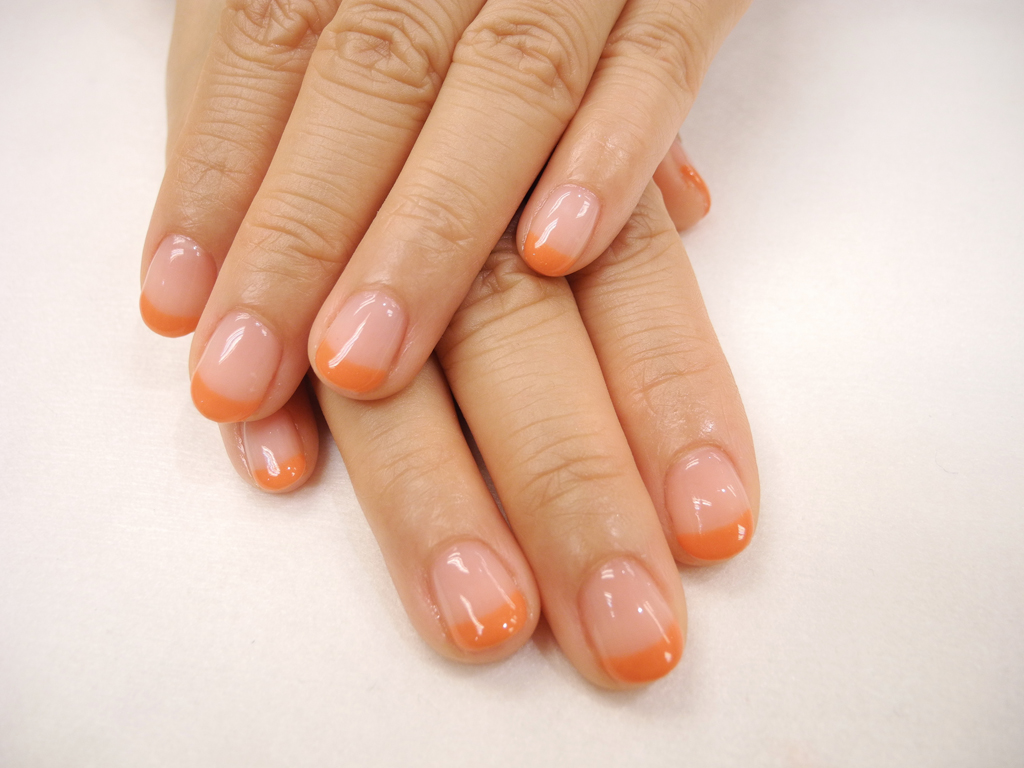 Nail Art - OPI T23 Are we there yet ? led gelcolor orange french style light pink round